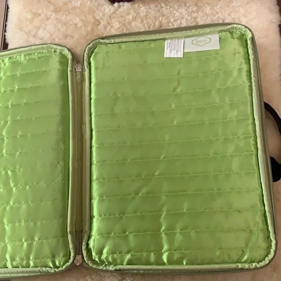 New Computer/IPAD case( padded) - Picture 2 of 3